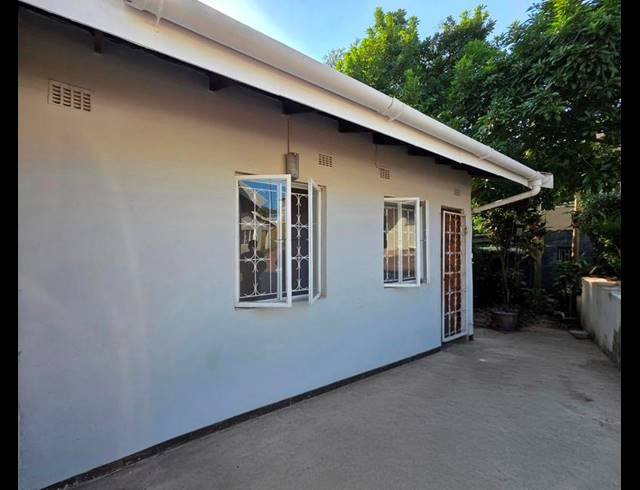 1 BEDROOM PROPERTY TO RENT IN BRINDHAVEN